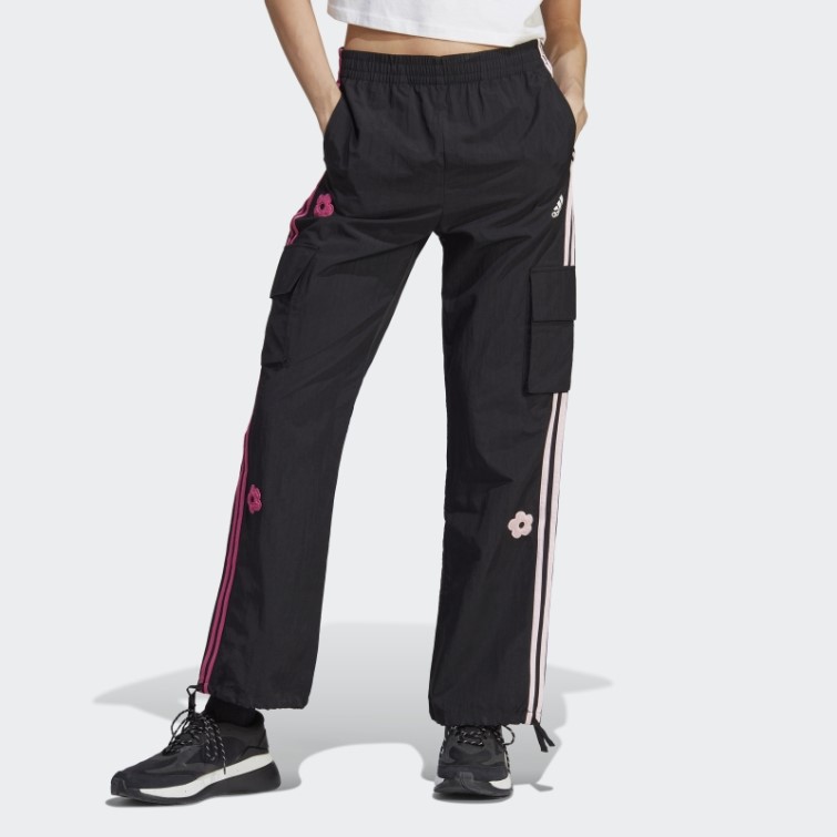 Adidas Pantalon Cargo Noir à 3 Bandes Avec Patchs De Fleurs En Chenille