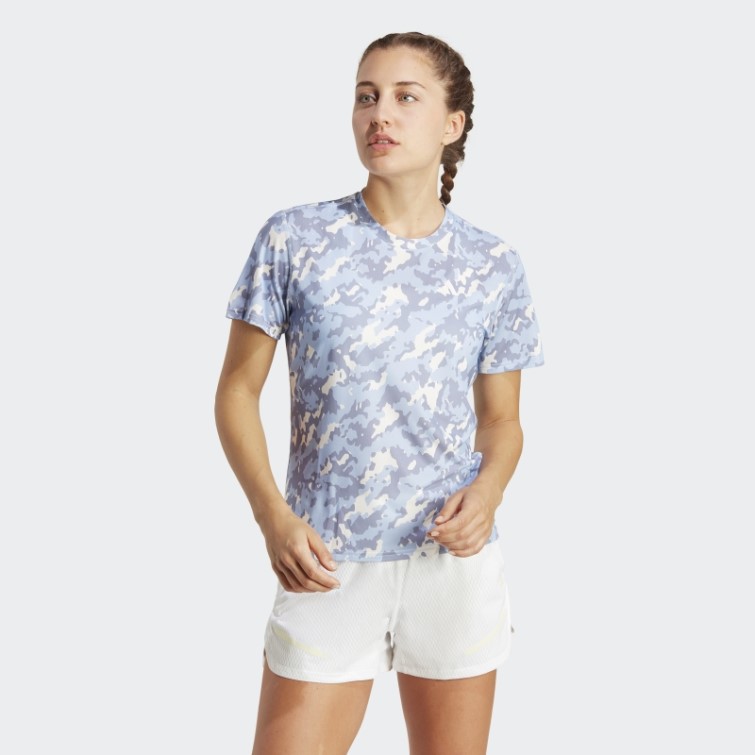 Adidas Possède Le T-shirt De Course Camo Run Bleu Aube