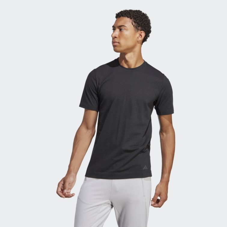 T-shirt D'entraînement De Yoga élégant Adidas Noir