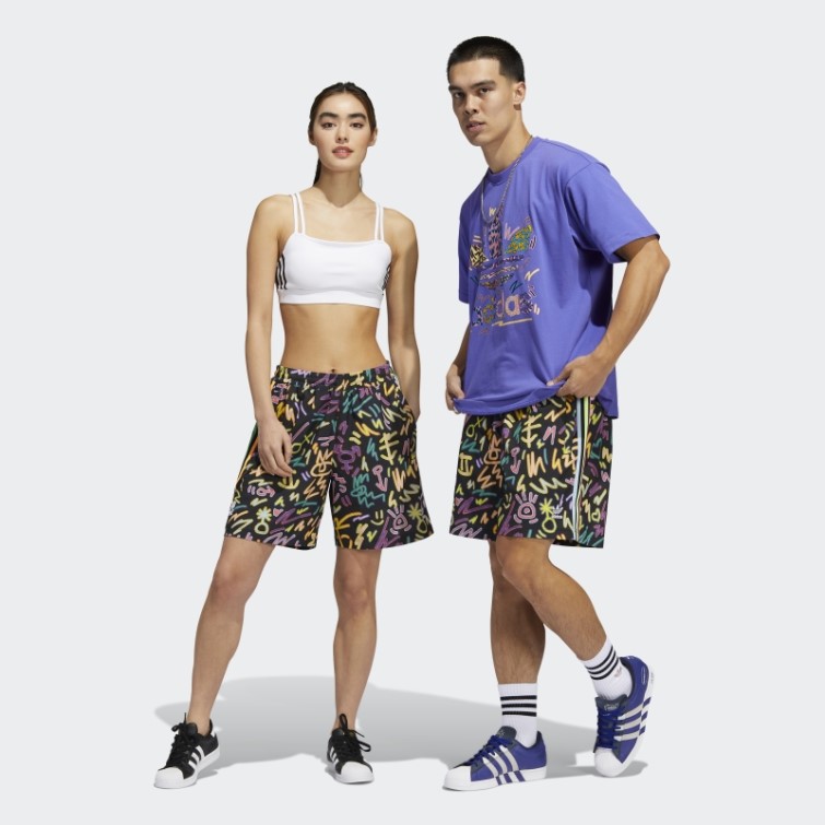 Adidas Love Unites Short Tissé à Imprimé Doodle (non Genré) Multicolore