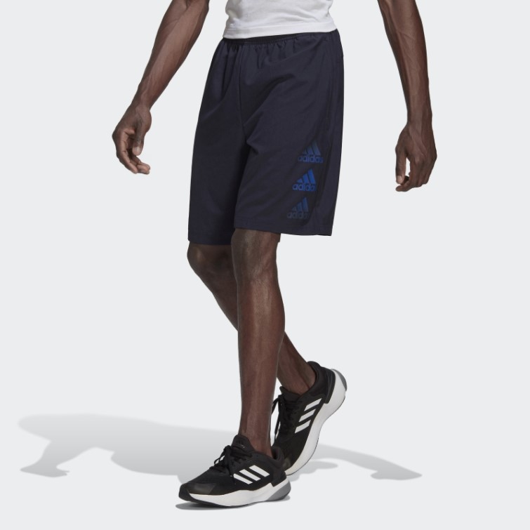 Adidas A Conçu Pour Déplacer Le Logo Des Shorts De Mode D'encre